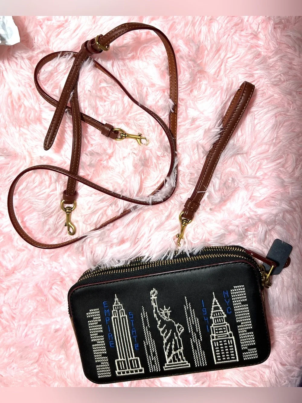 Coach Kira Crossbody Bag With Stardust NYC Skyline/Black Multi